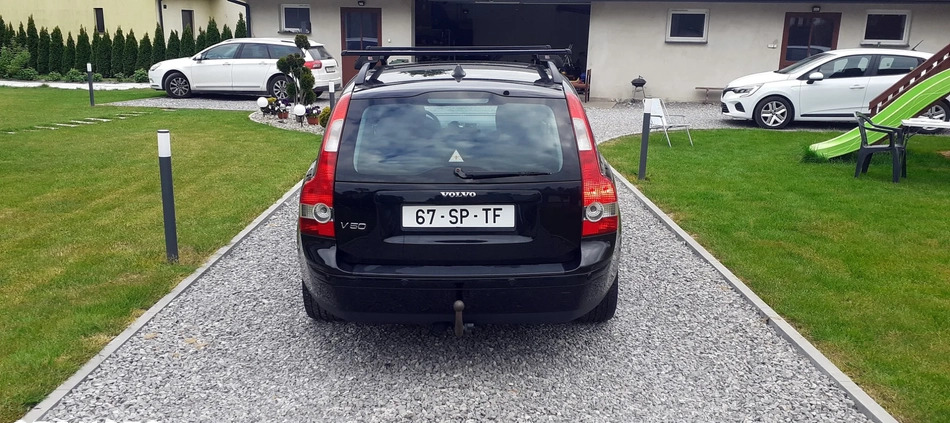 Volvo V50 cena 15900 przebieg: 179000, rok produkcji 2006 z Bełżyce małe 562